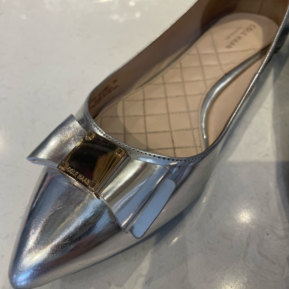 Cole Haan Silver Patent Leather size 9 - Picture 15 of 15